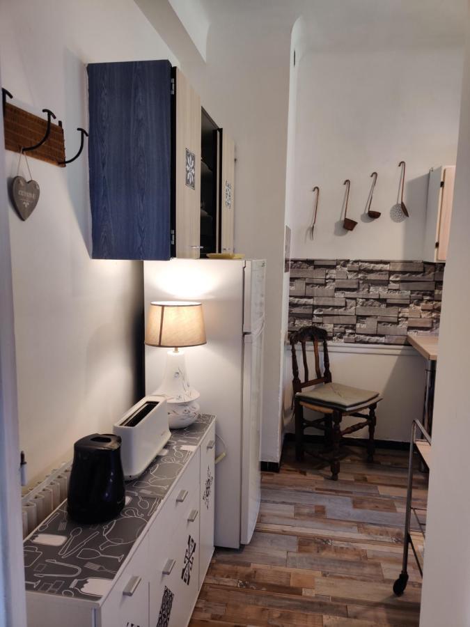 Vintage Flat Overlooking Villefranche Bay Apartamento Exterior foto