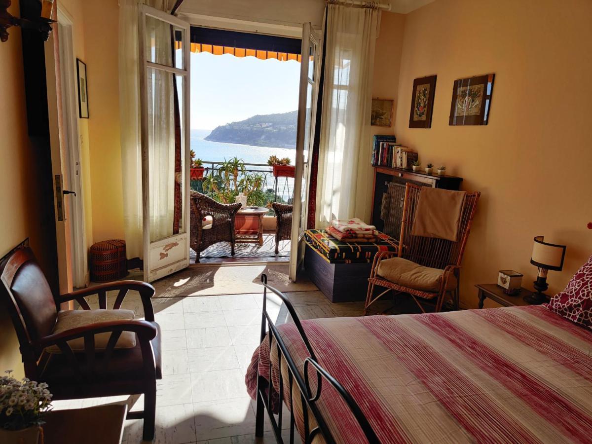 Vintage Flat Overlooking Villefranche Bay Apartamento Exterior foto