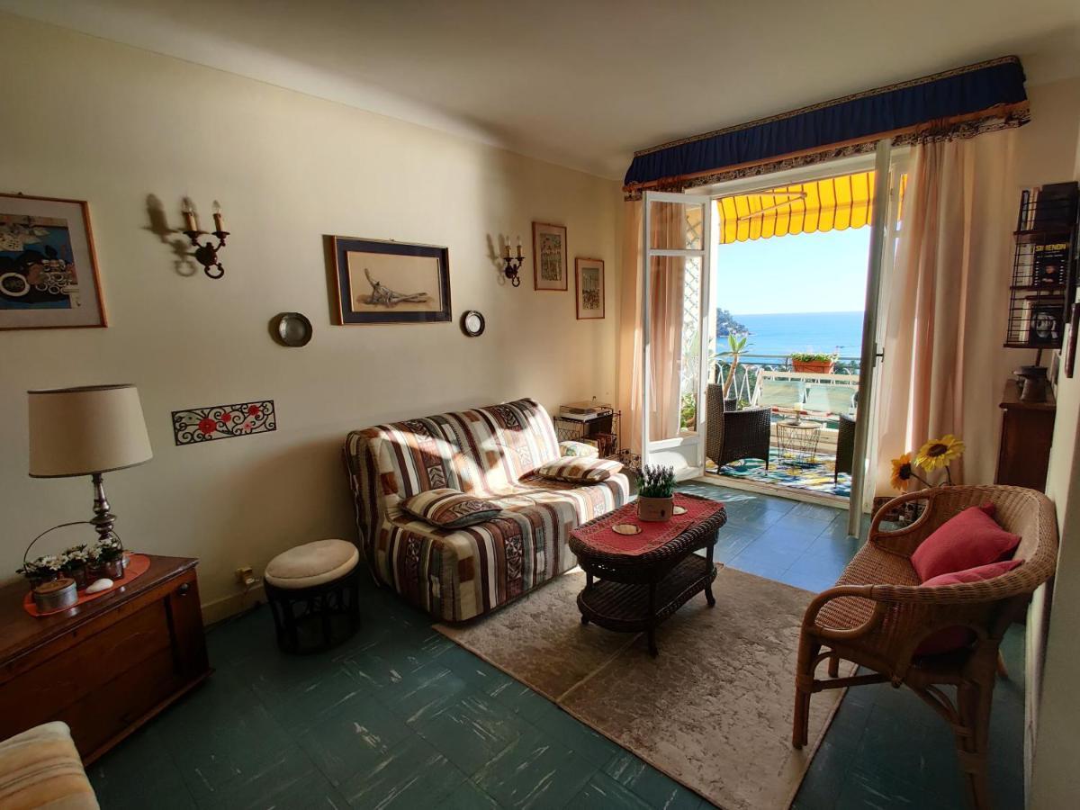 Vintage Flat Overlooking Villefranche Bay Apartamento Exterior foto